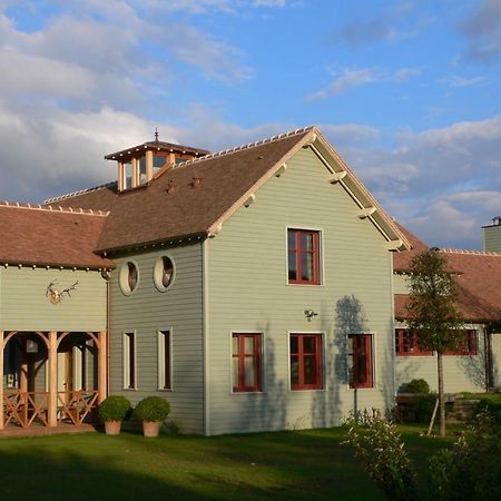 Lodge Saint-Hymer Εξωτερικό φωτογραφία